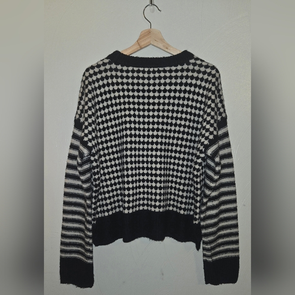 Madewell Black and Cream Crewneck Sweater - Picture 2 of 6